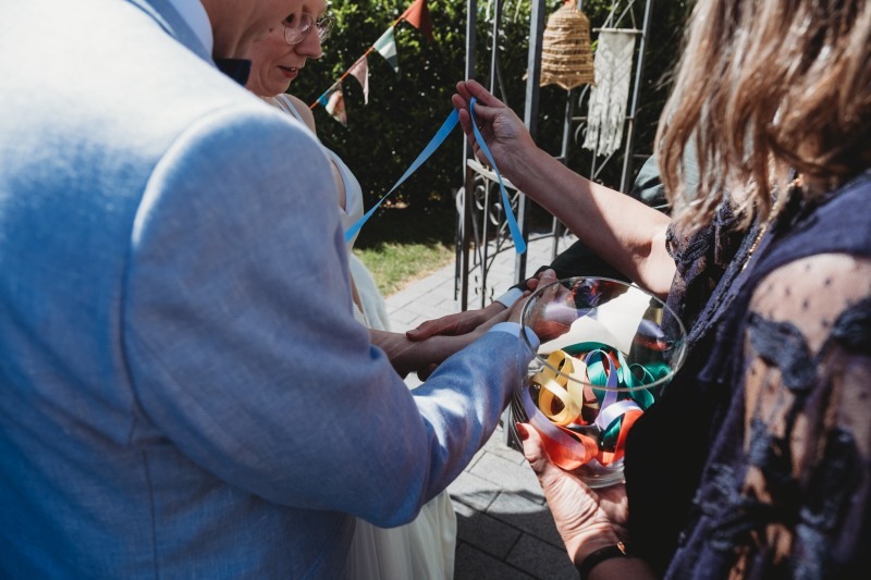 Wrap Handfasting Anleitung Schritt 2