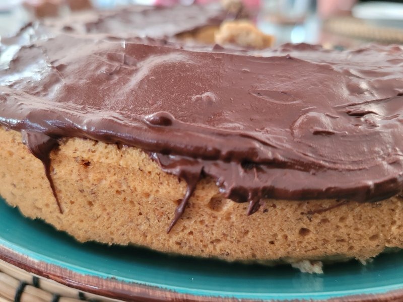 Nusskuchen mit Schokoglasur