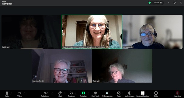 Screenshot eines Online-Zoom-Meetings mit fünf Teilnehmerinnen, oben in der Mitte Kursleiterin Gabi Kremeskötter