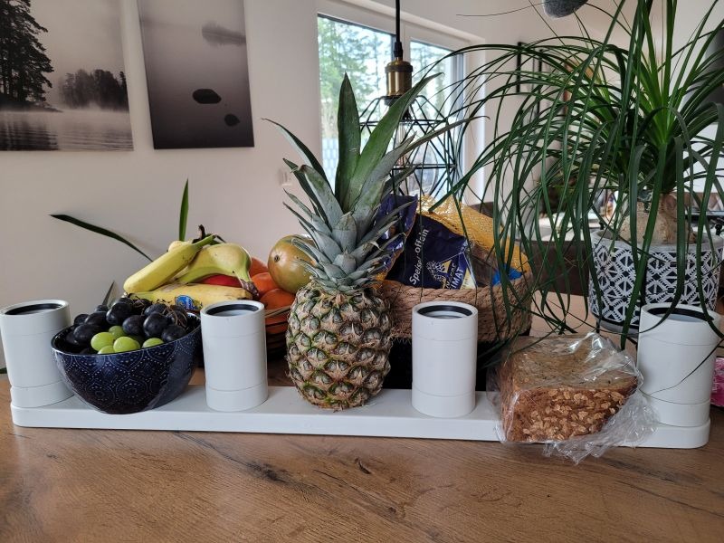 Obst auf einem Küchentisch